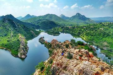 Experience Village Visit and Trekking in Udaipur With an Tour Guide & Transfers