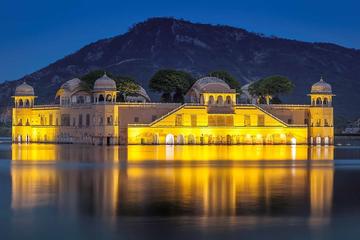 One-Way Private Transfer from Udaipur To Jaipur City with Pickup
