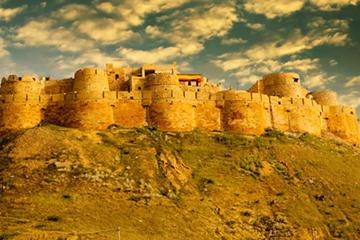 One-Way Private Transfer from Udaipur To Jaisalmer City with Pickup