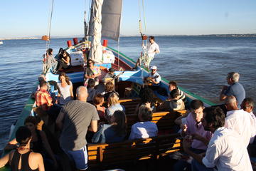 River Tagus Guided Sightseeing Cruise in Lisbon