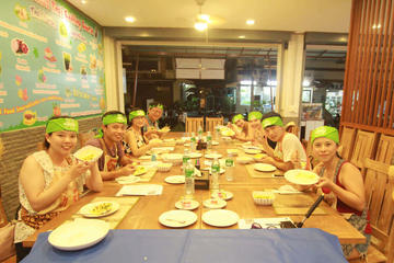 Phuket Cooking Course with Sightseeing Tour plus Kata Local Market (Full Day)