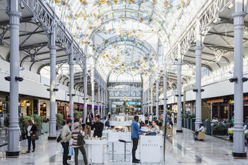 Val d'Europe Private Shopping Tour with a Personal Shopper