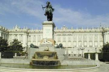 Madrid Half-day City Tour with Japanese Guide