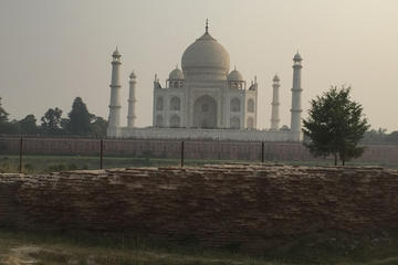 Delhi Agra Delhi Full Day Car Driver and Guide