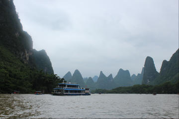 Private Overnight Guilin and Yangshuo Tour by Air from Chengdu