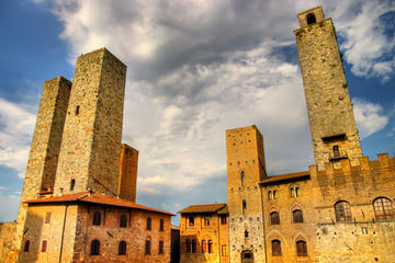 Small-Group San Gimignano and Volterra Day Trip from Siena
