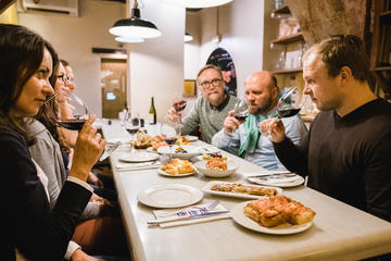 Trendy Ruzafa Neighborhood Small-Group Tapas Walking Tour in Valencia