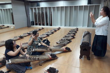 Day Trip from Seoul: Wine Foot Spa and Korean Traditional Music Experience Including Lunch
