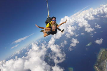 Skydive Fiji Legend 14000ft Tandem Jump