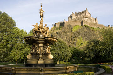 3-Day Edinburgh Tour from London with Loch Ness and Scottish Highlands Day Trip