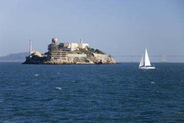 Alcatraz Admission and Small-Group Craft Brews and Bike Tour in San Francisco