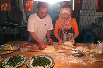 Xi'an Small Group Night Walking Tour With Brewery Bar Experience