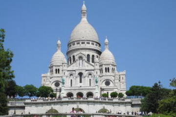 Paris City Morning Tour with Japanese Guide