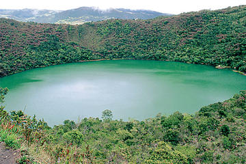 Laguna de Guatavita Half-Day Tour from Bogotá