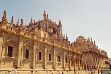 2-Day Sacred Portugal Trip: Fátima, Batalha, Nazaré and Óbidos, from Lisbon