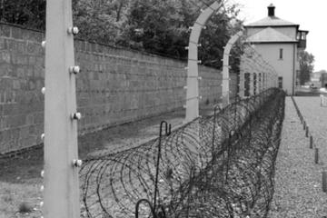 Private Tour: Sachsenhausen Concentration Camp from Berlin