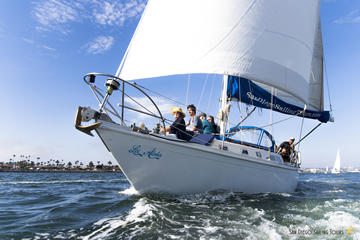 Small-Group San Diego Sailing Trip