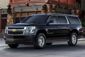 Private Arrival Transfer: Buffalo Niagara International Airport to Niagara Falls