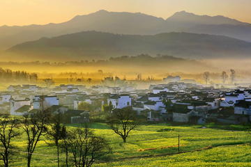 Private 4-Day Tour to Mount Huangshan, Hongcun and Tangyue with Accommodation