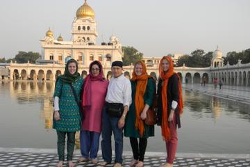 Delhi Evening Tour Including the Ancient Hanuman Temple and the Gurudwara Bangla Sahib