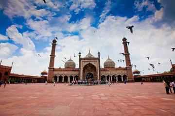 Delhi Heritage Bazaars and Street Food with Rickshaw Ride
