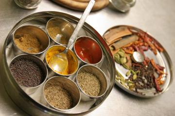 Evening Excursion: Indian Home Cooking Class in Jaipur