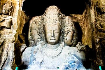 Mumbai Morning Tour Including the Gateway of India, the Elephanta Caves and a Mumbai-Style Breakfast