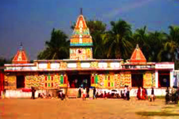 Private Tour: Temples and Ashrams of Ganga Sagar Day Trip from Kolkata