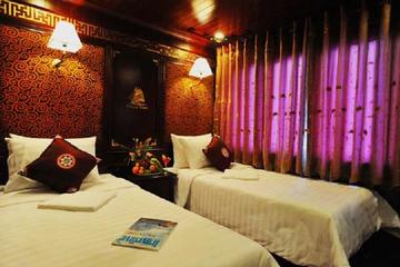 2 Day Bai Tu Long bay-Ha Long bay kayaking overnight on 3 star cruise from Hanoi