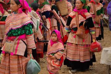 2 days 2 nights Private tour Coc ly market and Sapa trekking from Hanoi