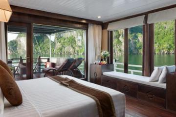 Halong Pelican 5-star Cruise 2 days 1 night depart from Hanoi Central City
