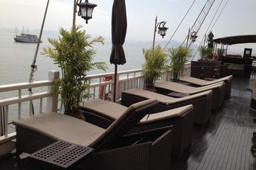 Halong Victory Star cruise world-standard exploring Halong Bay 3 days 2 nights