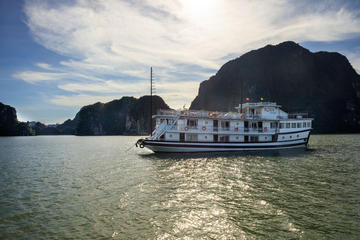 Hanoi-Cat Ba Lan Ha Bay Halong bay 3 day 2 night adventure tour overnight cruise