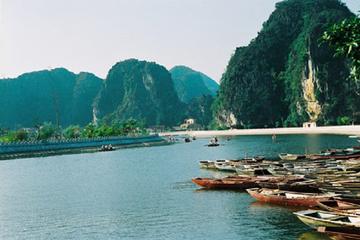 Linh Coc Tien Cave Thung Nang Thung Nham Thien Ha Cave Private Tour