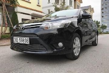 Noi Bai Airport private transfer to Ha Long Bay Luxury 4 seat car from Hanoi