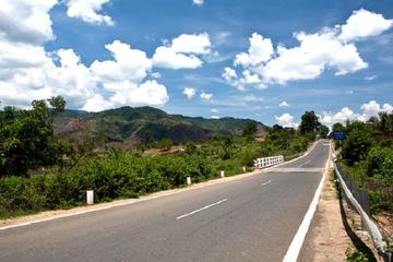 Riding motorbike from Hoi An to Hue 3 days from Hoi An