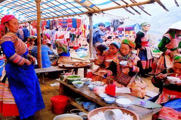 Sapa and Bac Ha market group tour 2 days - train and bus from Hanoi