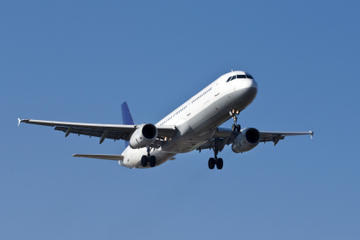 Shared Departure Transfer: Costa del Sol Hotels to Malaga Airport