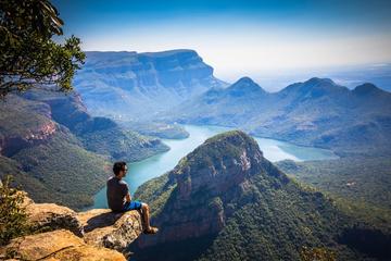 15-Day Discover A Country of Contrasts from Cape Town to Jozi Guided Group Tour