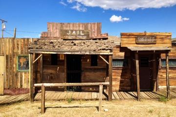 Arizona Ghost Towns and Wild-West Day Trip from Las Vegas