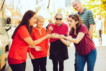 Vancouver Shore Excursion: Small-Group Food Trucks Tour