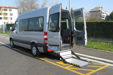 Accessible Transfer Service for wheelchair users in Civitavecchia Port