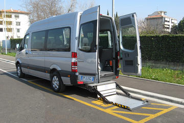 Accessible Transfer Service for wheelchair users in Rome