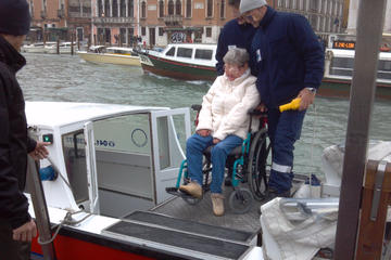 Accessible Transfer Service for wheelchair users in Venice