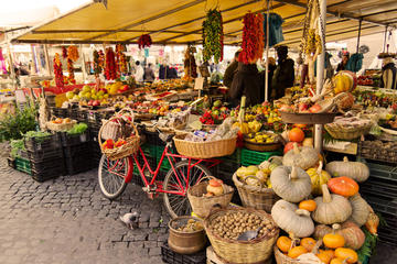 Market Tour with Cold Cuts Tasting and Ice Cream