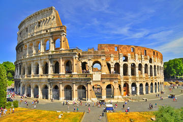 Skip the Line Colosseum and Roman Forum with private guide