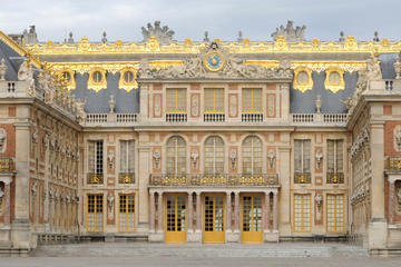 Viator Exclusive: Versailles Palace and Marie-Antoinette's Trianon from Paris