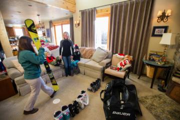 Day Trip Junior Snowboard Rental Package near Sun Valley, Idaho 