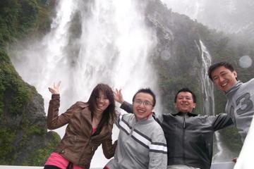 Small-Group Milford Sound Day Trip and Cruise from Te Anau