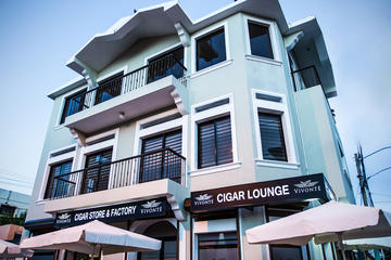 Dominican Cigar Factor Tour - Complete with lunch and drinks